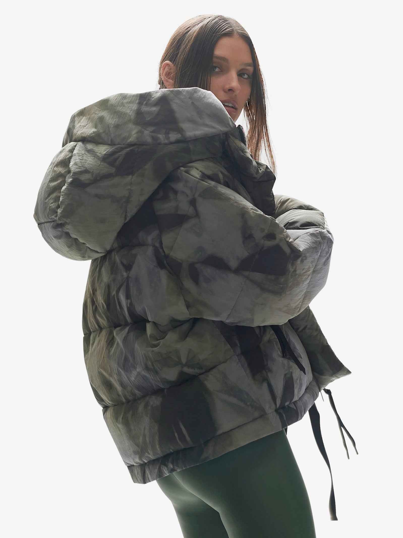 SHORT DOWN PUFFER - Rekall Tie
