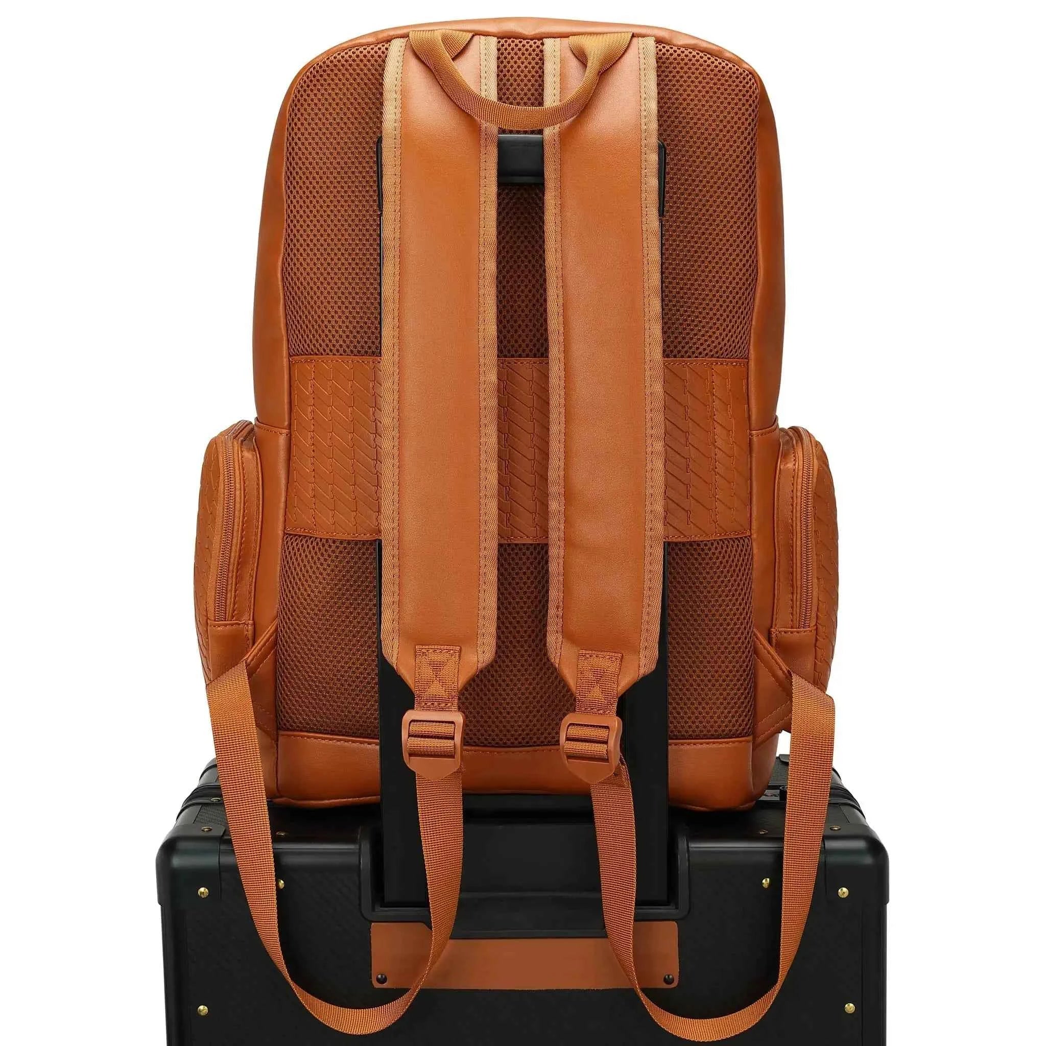 Leisure Escape Expandable 3 Piece Luggage Set