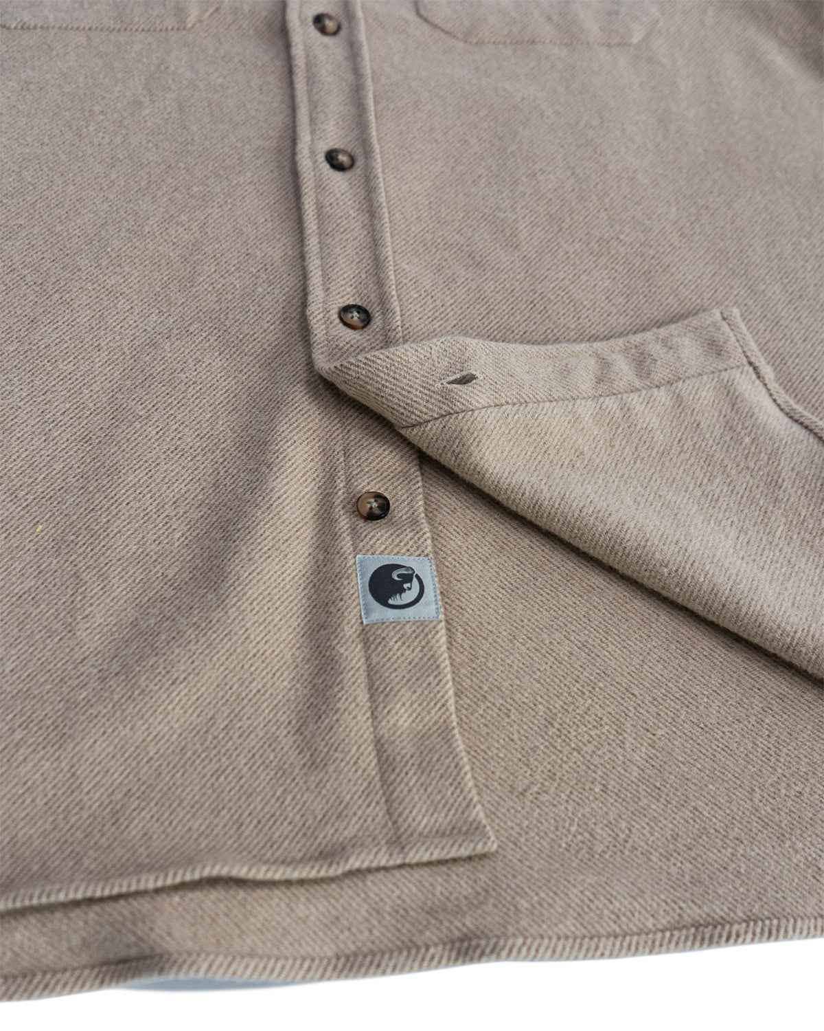 Grand Flannel, Camel