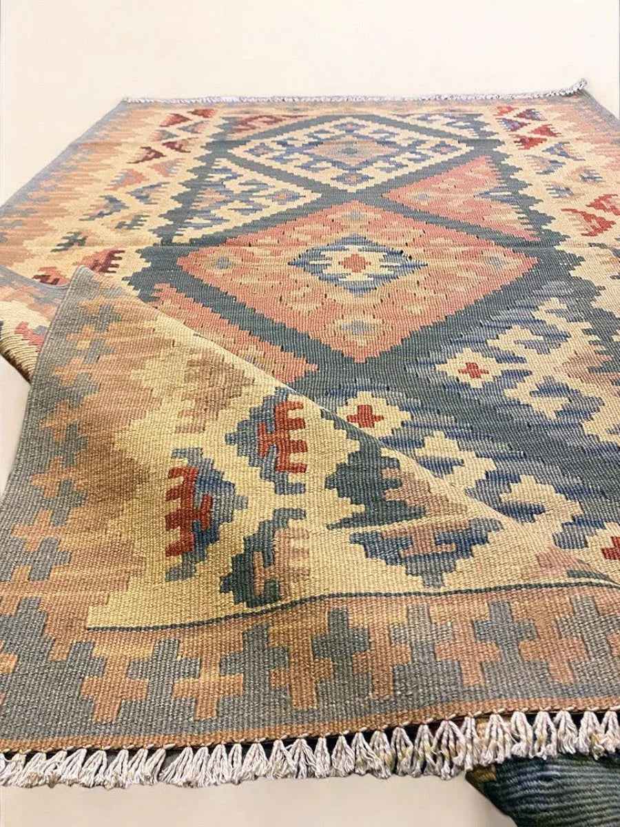 Turkish Flatweave Kilim Runner - Size: 4.11 x 3.2