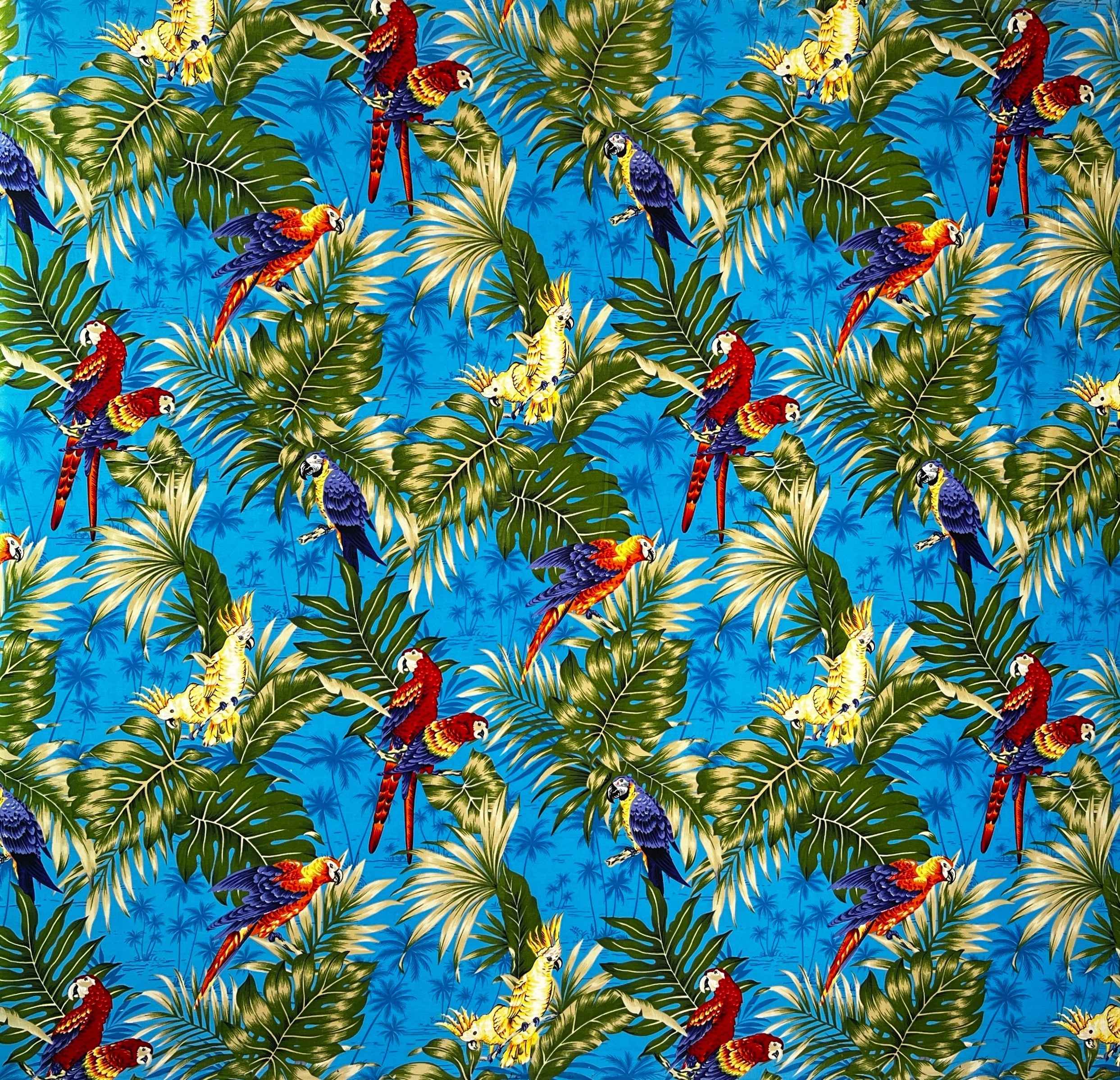 Tissu en peau de vache avec feuilles de palmier Monstera fendues et perroquets | Tissu Islands