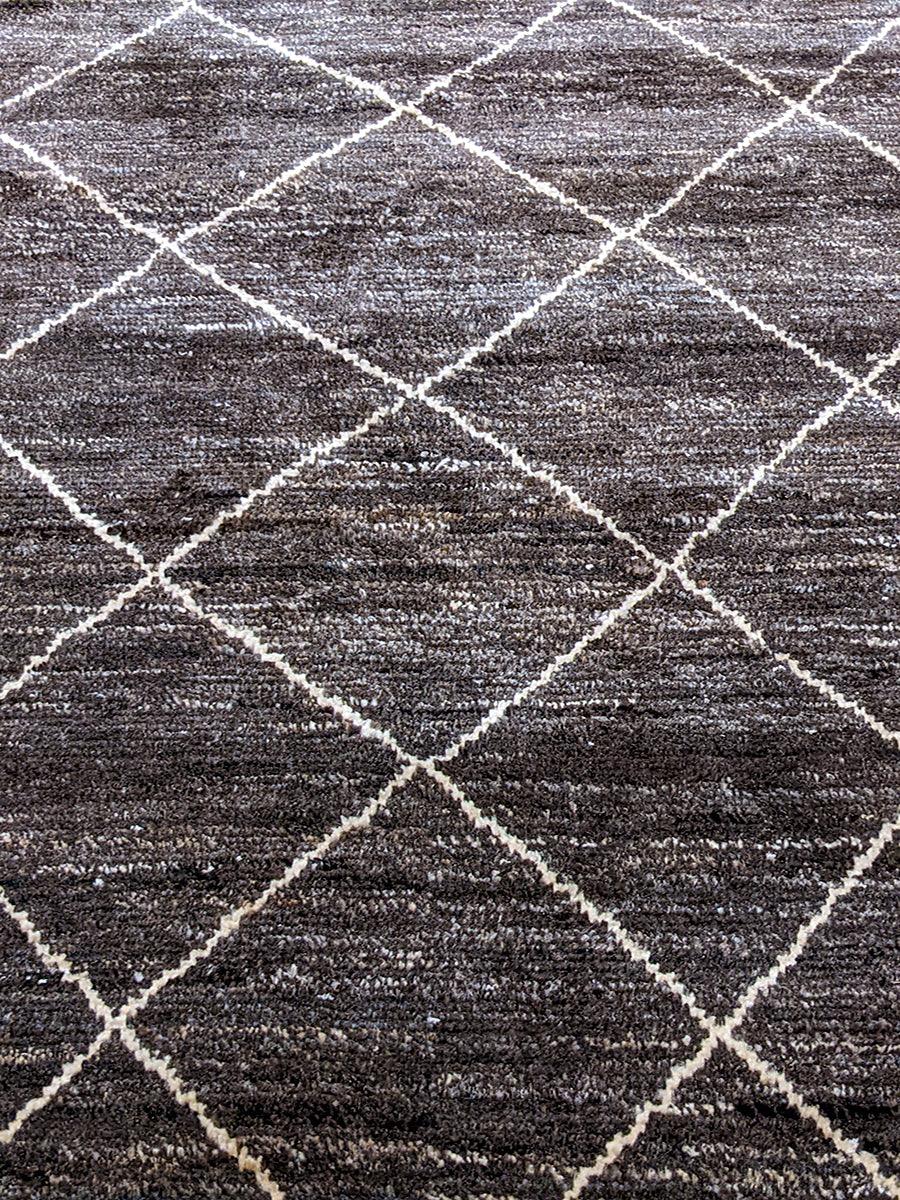 Tétouan Hand Knotted Rug - Size: 8.11 x 6