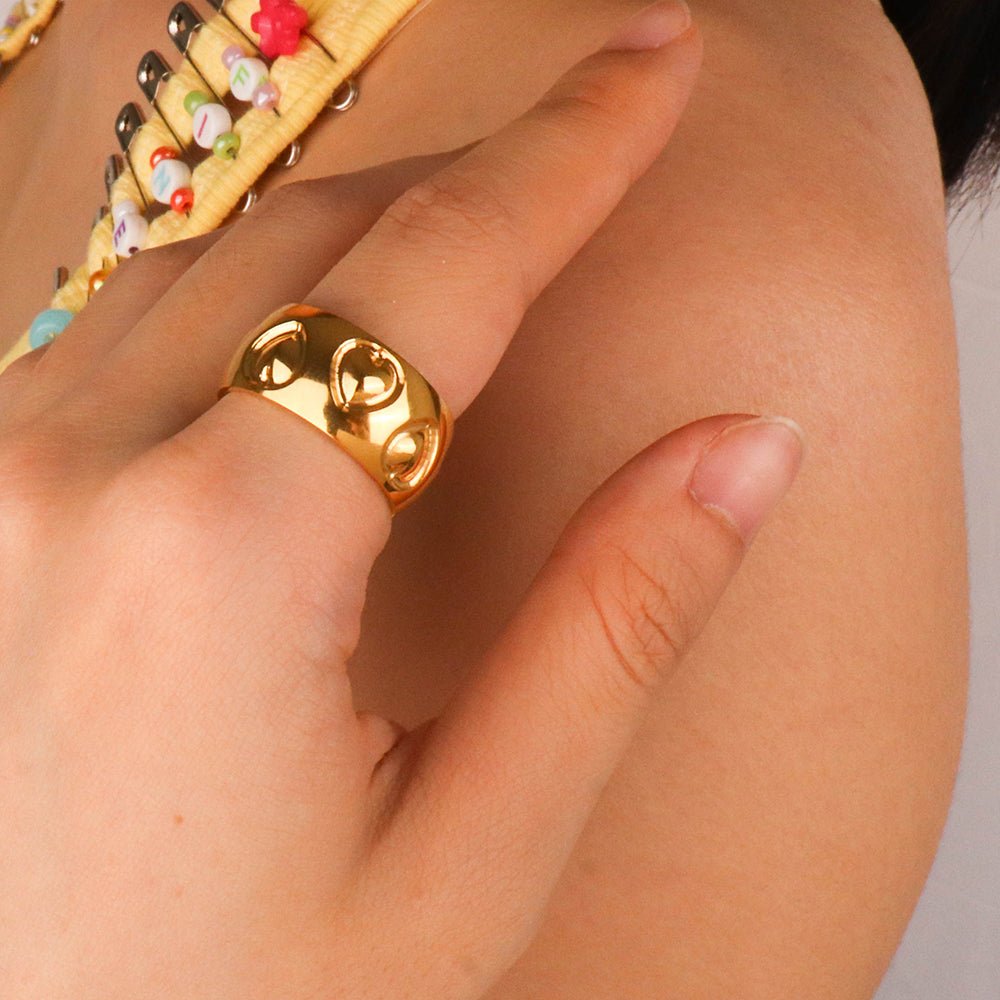 AXELLE TRAVER RING - Lolomo!