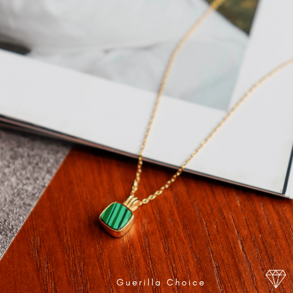 BAYLIE MALACHITE NECKLACE - Lolomo!
