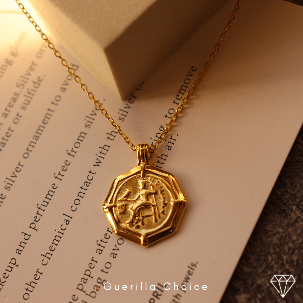 CHARM LE CLARISSE NECKLACE - Lolomo!