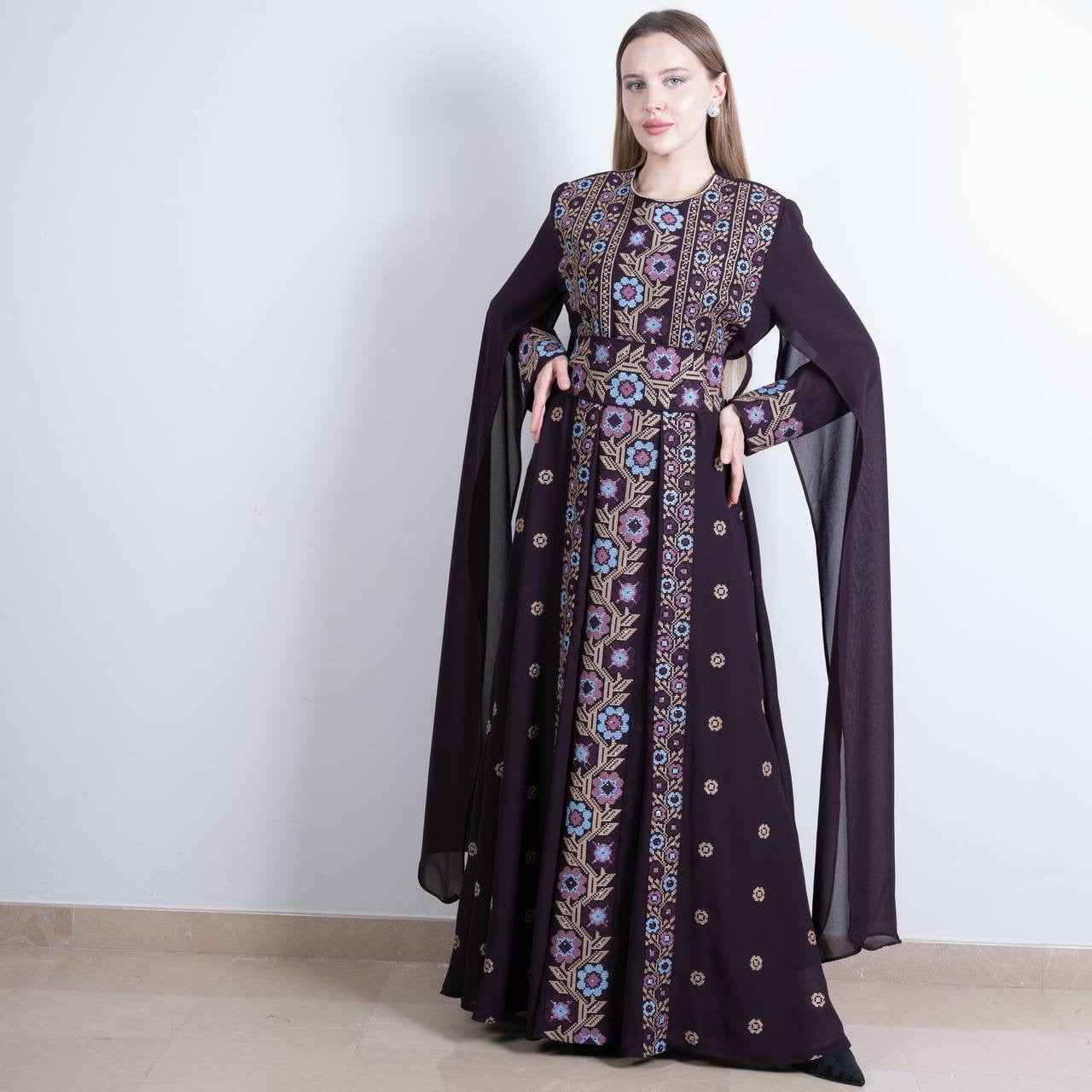 Elegant Embroidered Dress: Sophisticated Style for Any Occasion