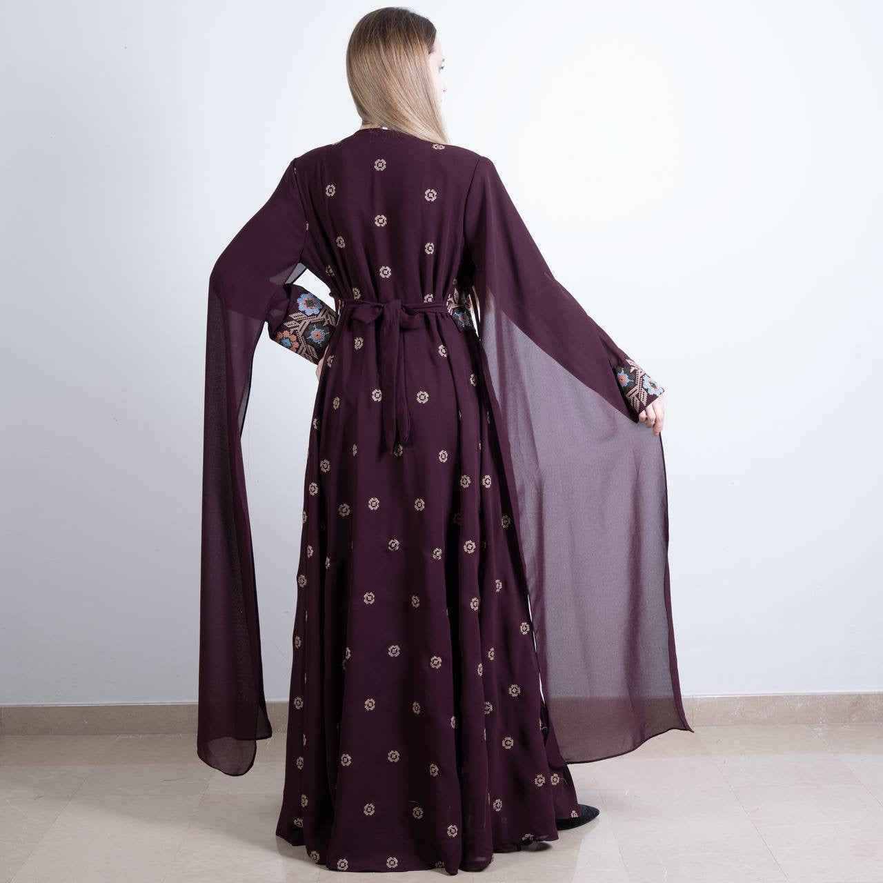 Elegant Embroidered Dress: Sophisticated Style for Any Occasion