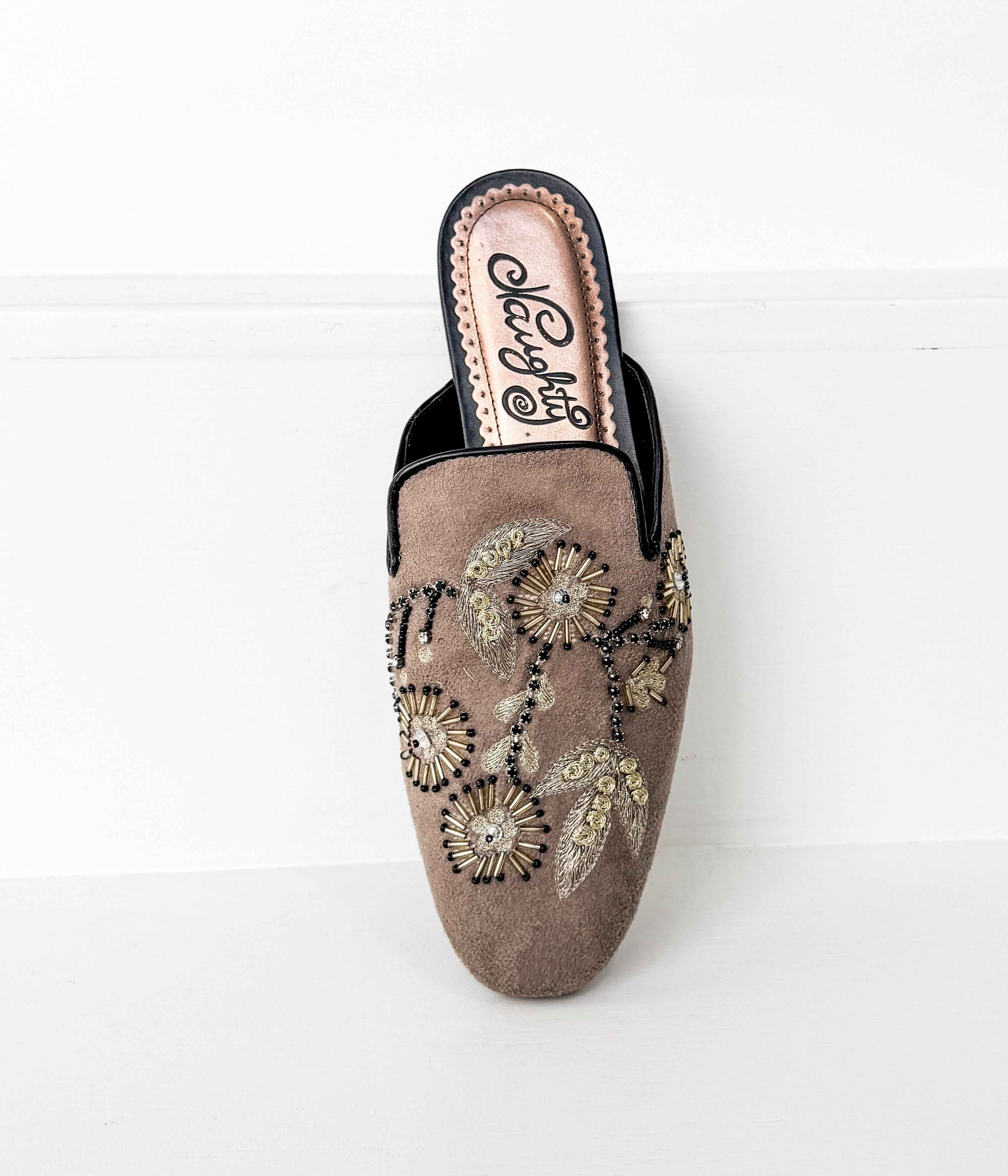 Floral Island Flats in Taupe