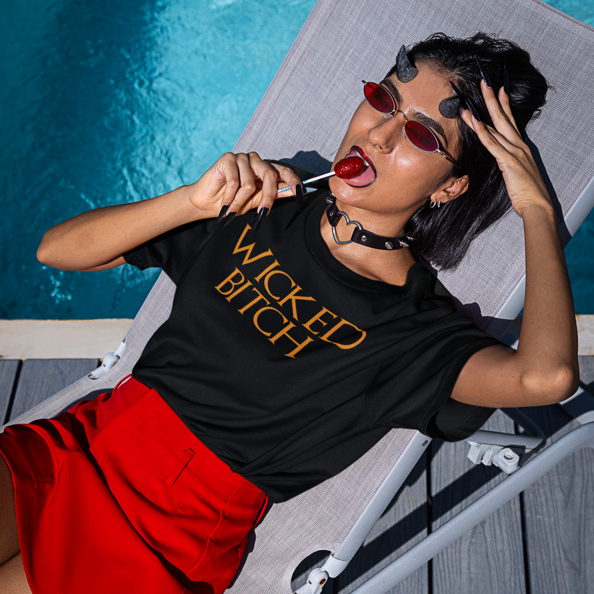 Wicked Bitch Women's T-Shirt - Lolomo!
