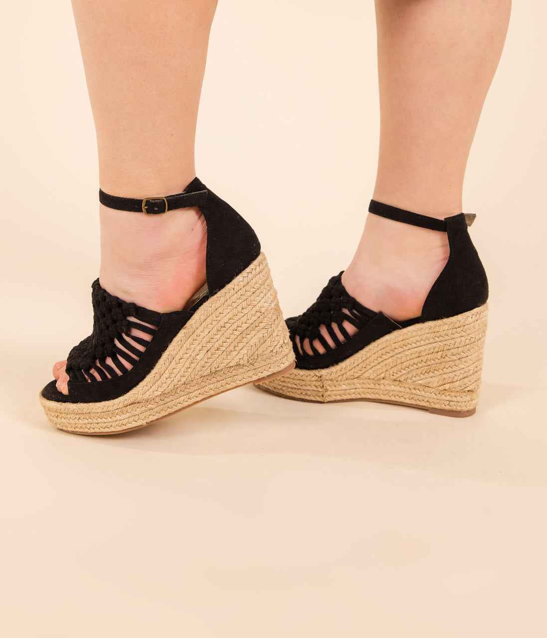 Juti Wedges in Black