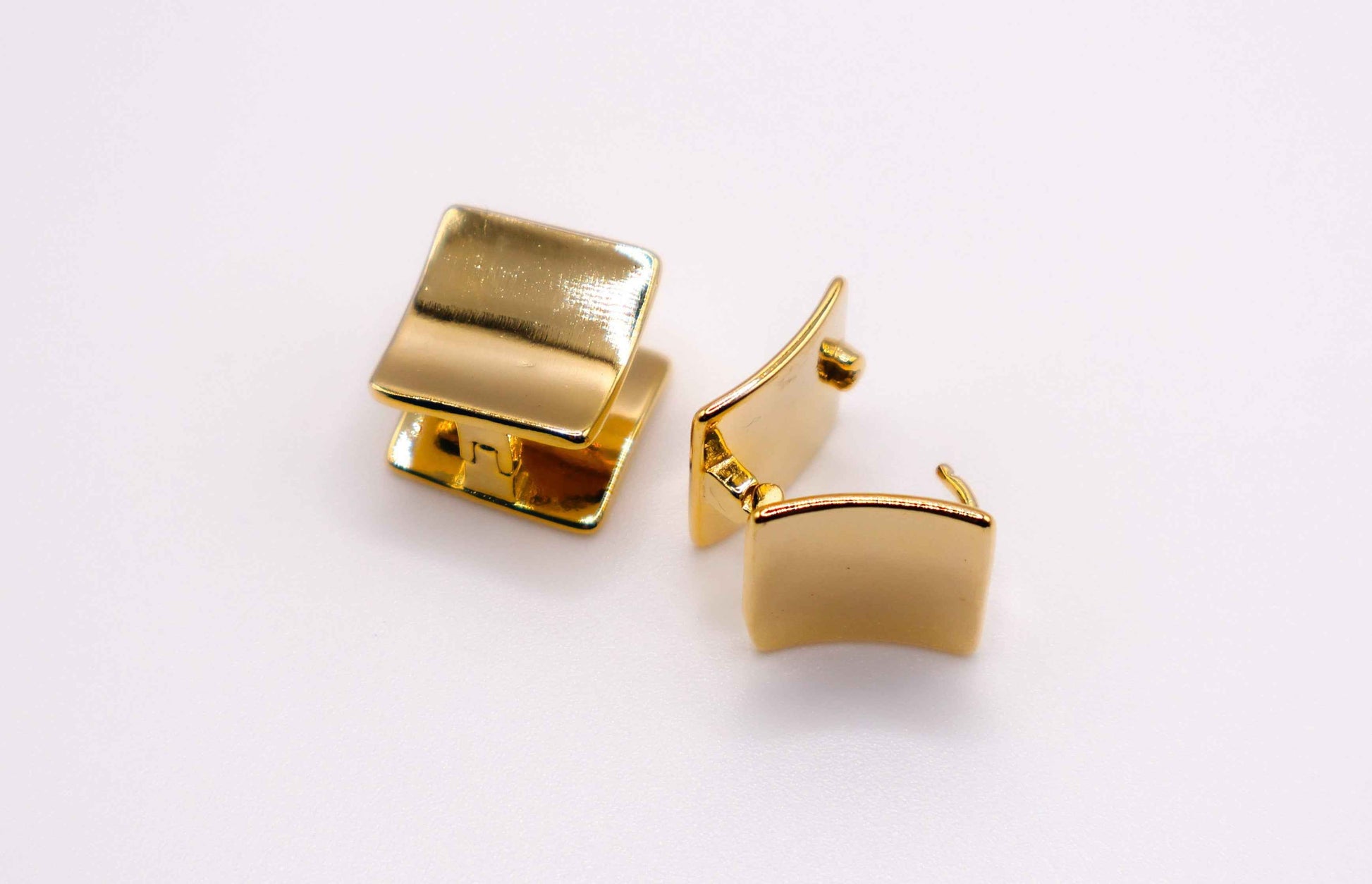 Golden Chic Dots Earrings – Minimalist Gold Studs