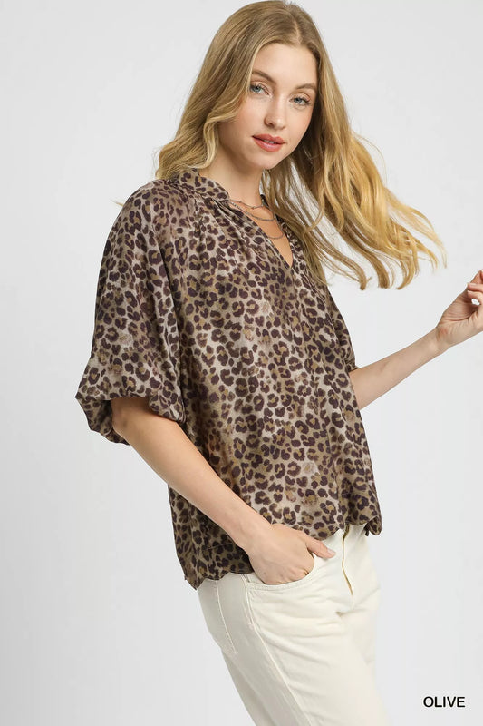 Umgee Leopard Bubble Sleeve Scalloped Hem Blouse