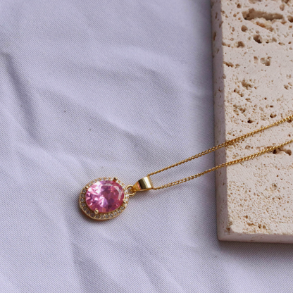 VALENTINE CRYSTAL NECKLACE