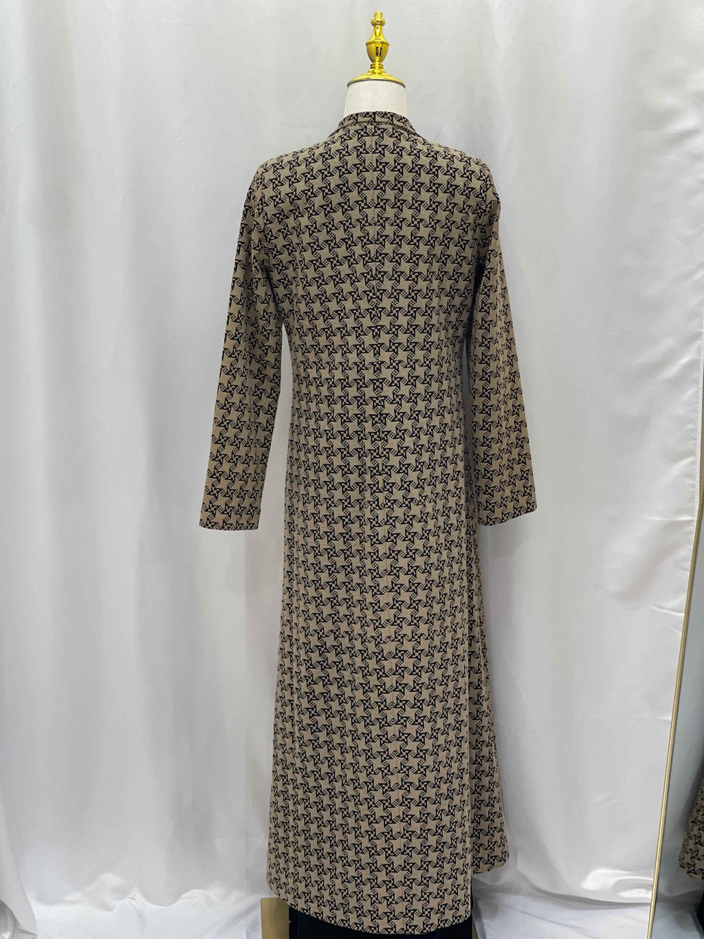 Embroidered Long Jacket for Women - Stylish and Versatile Outerwear