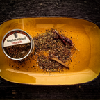 Togarashi ahumado con bourbon