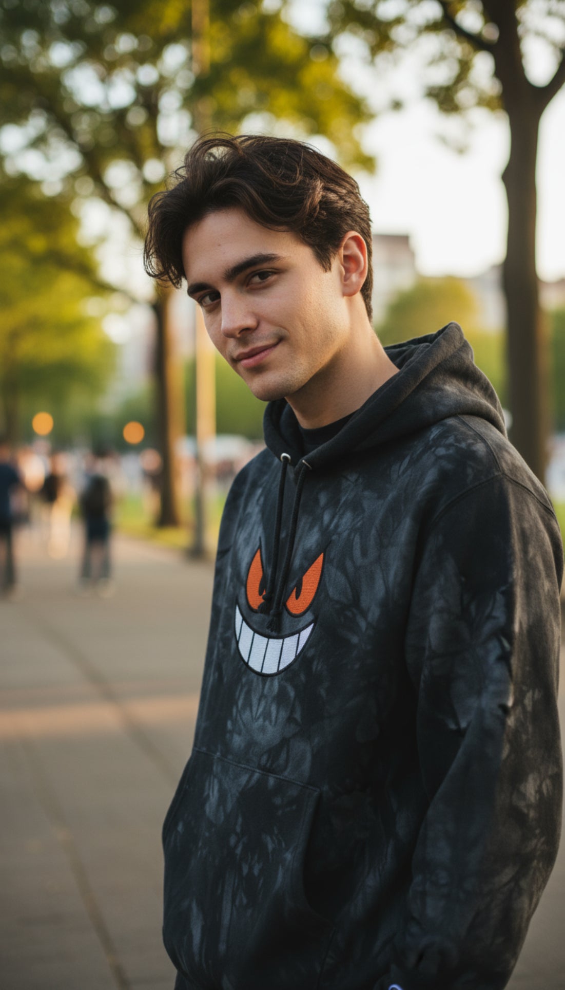 Sudadera con capucha tie-dye Demon Inside