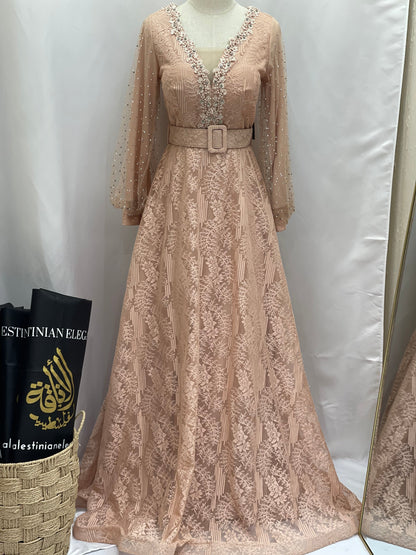 Elegant Lace Dress: Timeless Sophistication & Classic Beauty