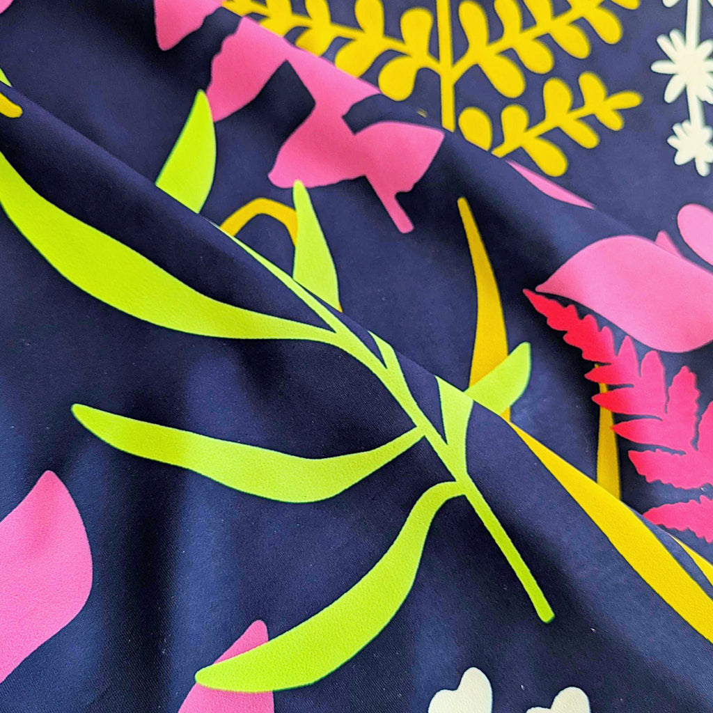 Women's Carson Sun Hoodie - Botanical Fern - Lolomo!