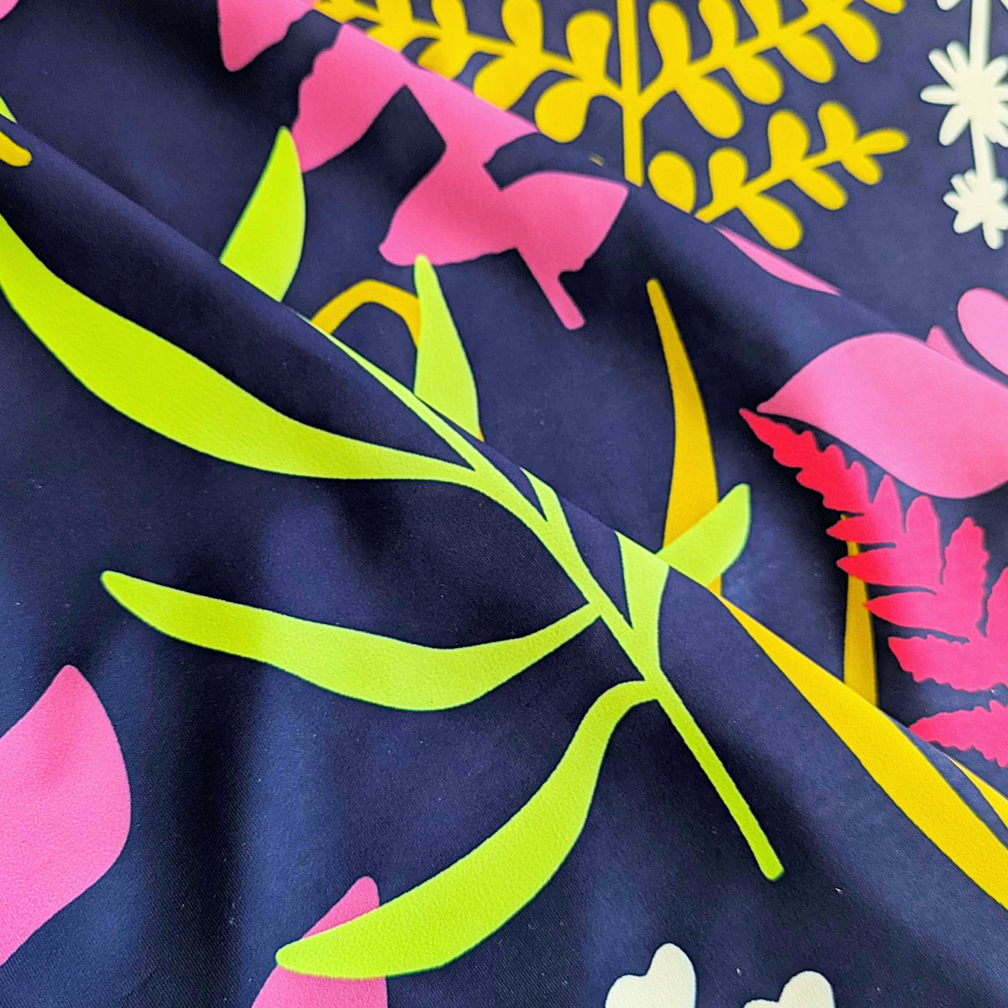 Women's Carson Sun Hoodie - Botanical Fern - Lolomo!