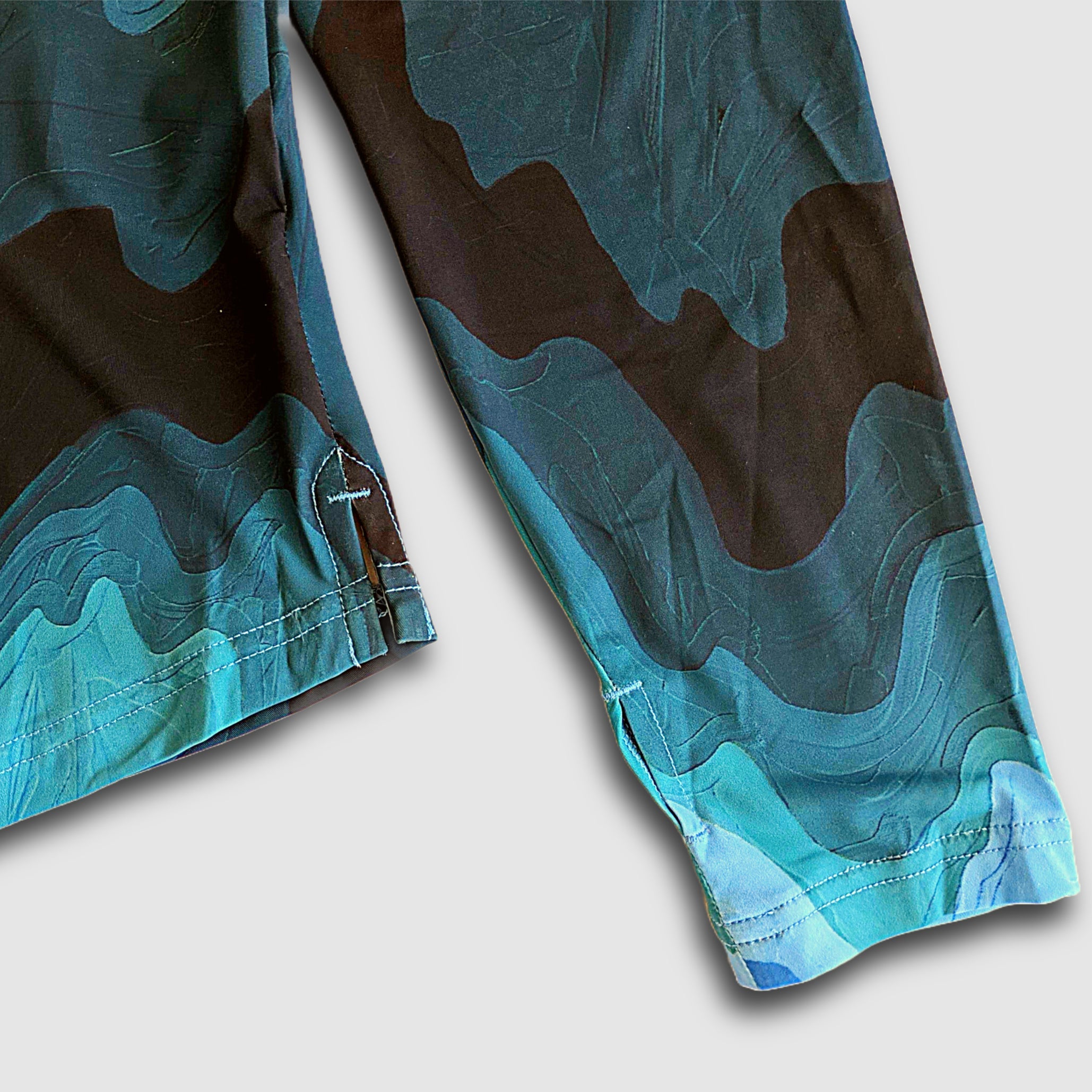 Women's Carson Sun Hoodie - Mountain Waves - Lolomo!