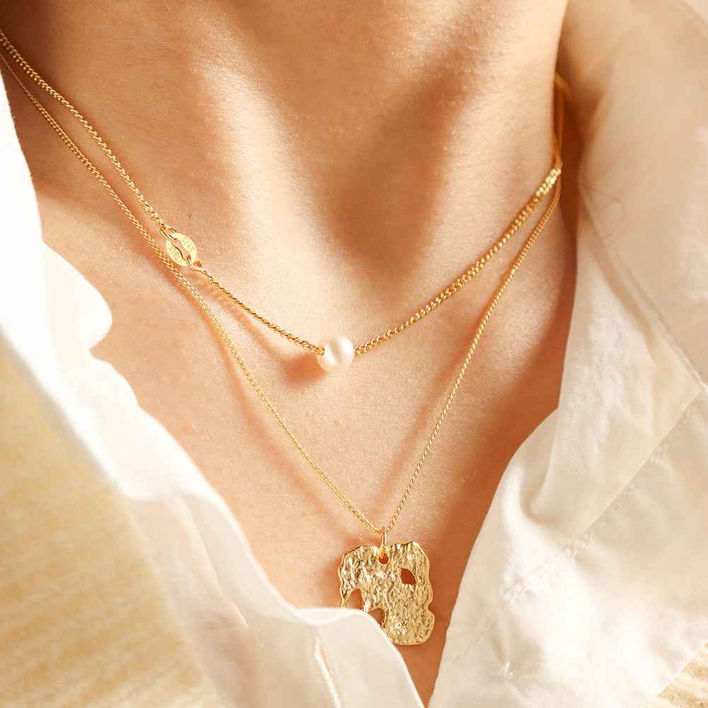 ELAYNE GOLD PEARL NECKLACE