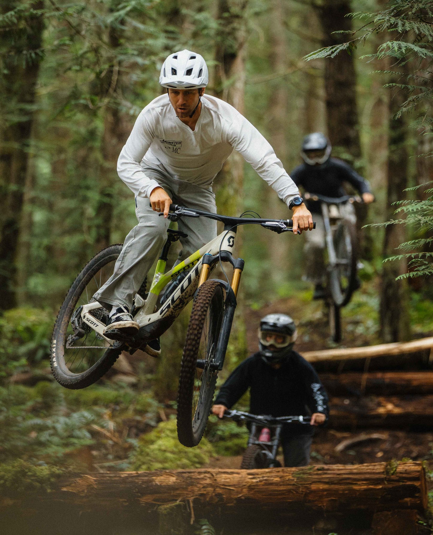 Men's Superlite™ Wide - Lolomo!