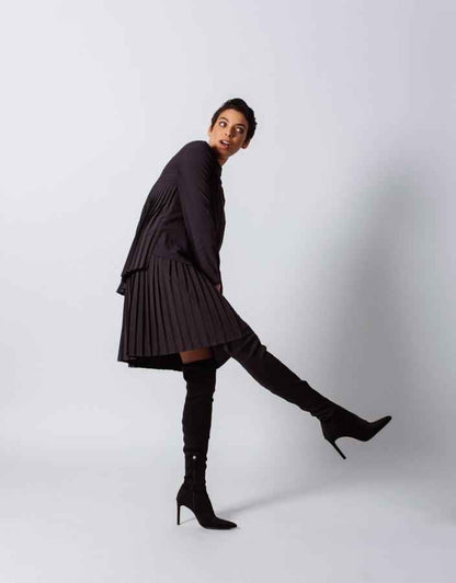 Luxe Black Pleated Skirt – Elegant Women’s Pleated Skirt