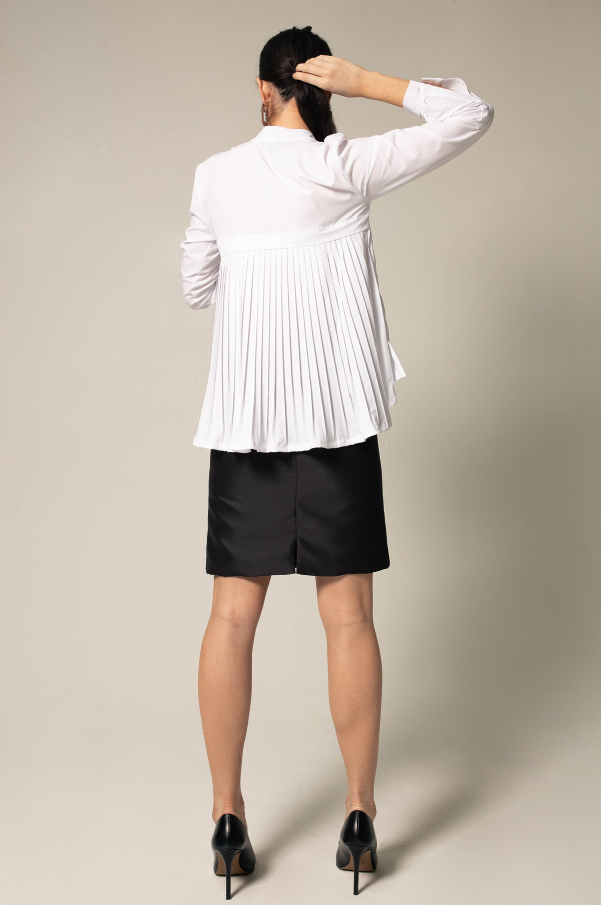 Stylish Pleated Blouse in White – Women’s Elegant Top - Lolomo!