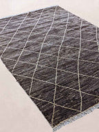Tétouan Hand Knotted Rug - Size: 8.11 x 6