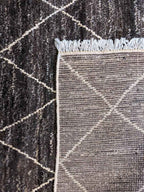 Tétouan Hand Knotted Rug - Size: 8.11 x 6