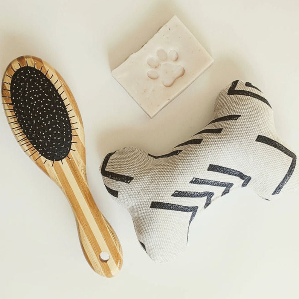 Brosse double face pour animaux de compagnie – Poils et fil pour la perte et le démêlage