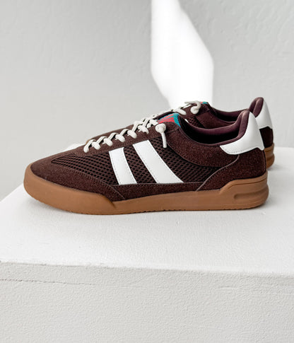 Brita Sneaker in Brown