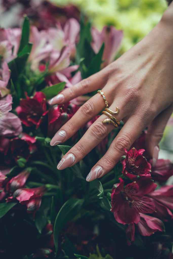 ESTELLE SNAKE RING