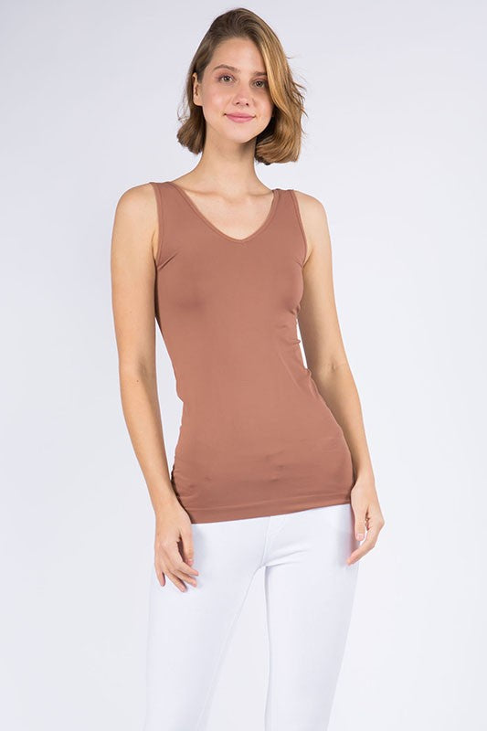 Yelete Reversible V or U Neckline Seamless Tank