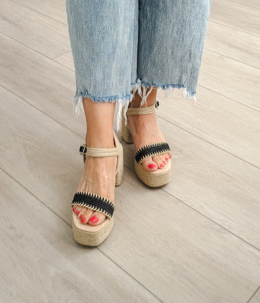 Elise Wedge in Black