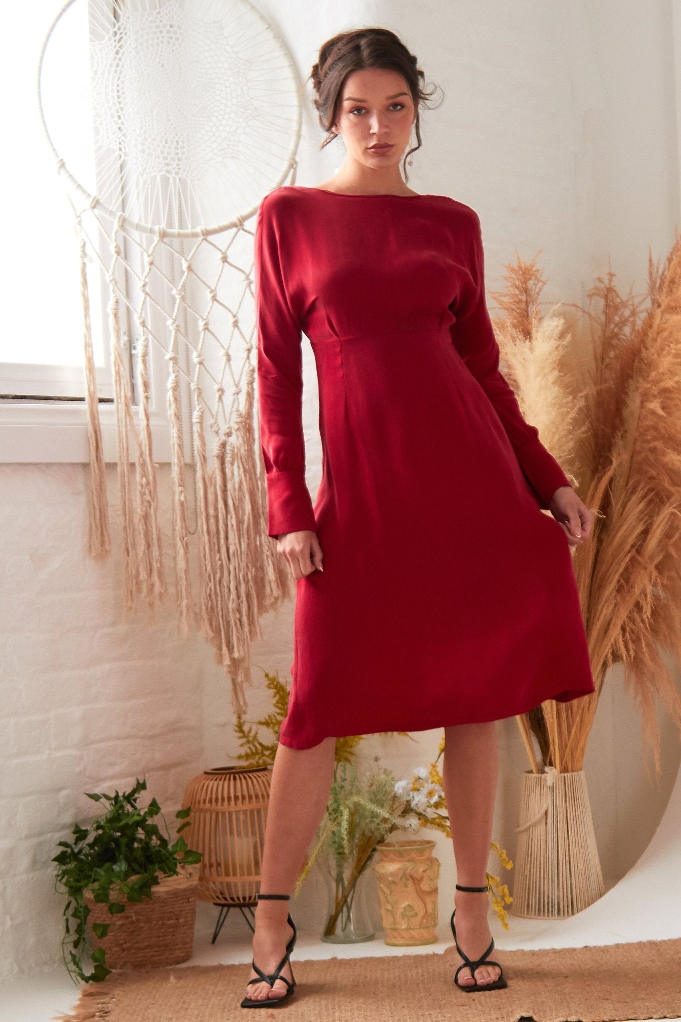 Long Sleeve Red Midi Dress - Lolomo!