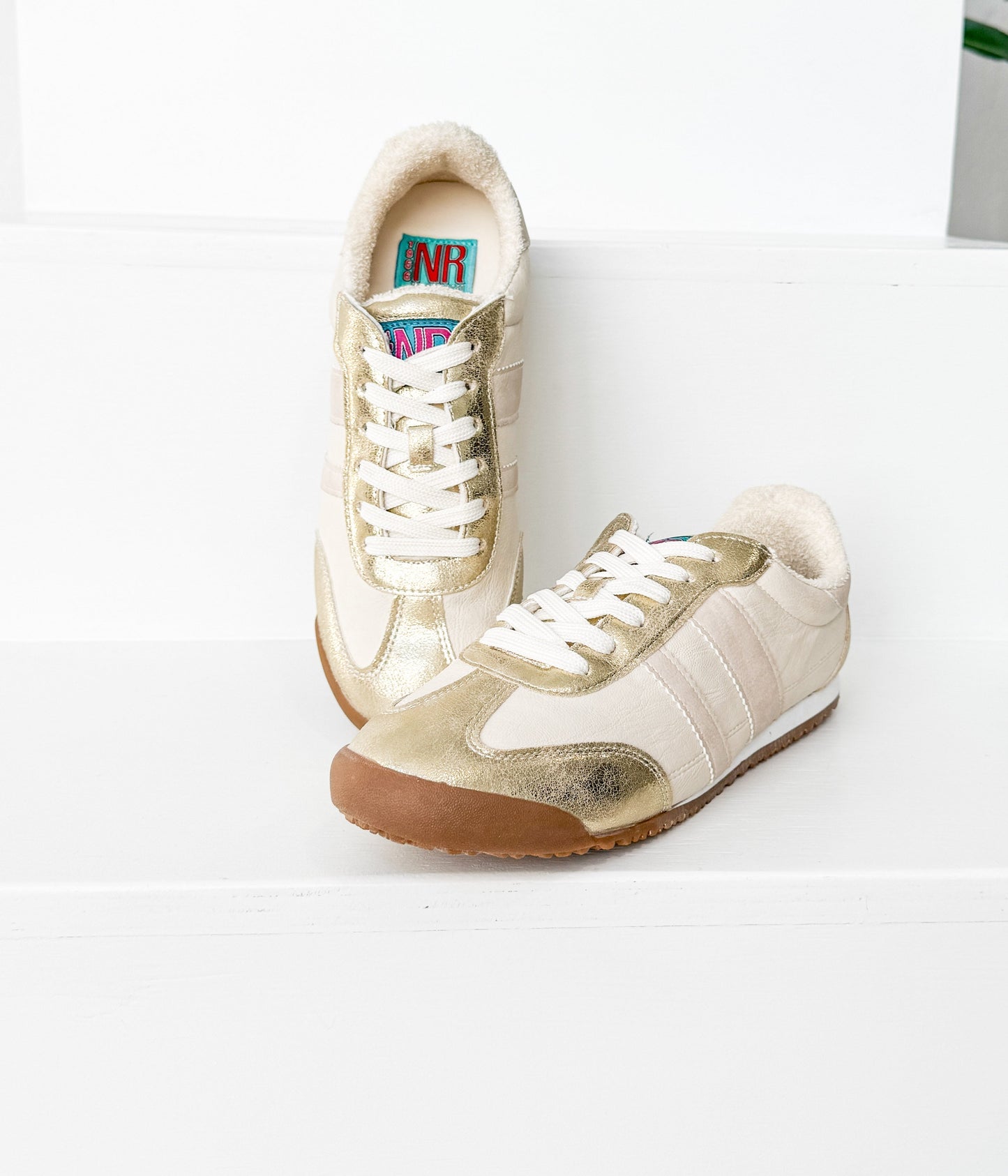 Madrid Sneaker in Beige/Gold