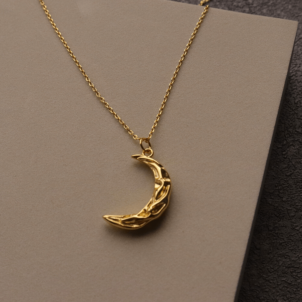 Moon Charm Necklace - Lolomo!