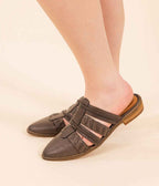 Monty Slide in Taupe