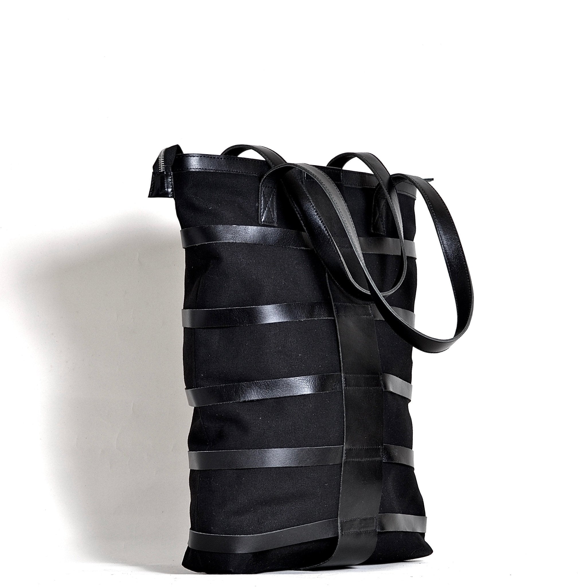 Skeleton Tote Bag - Lolomo!